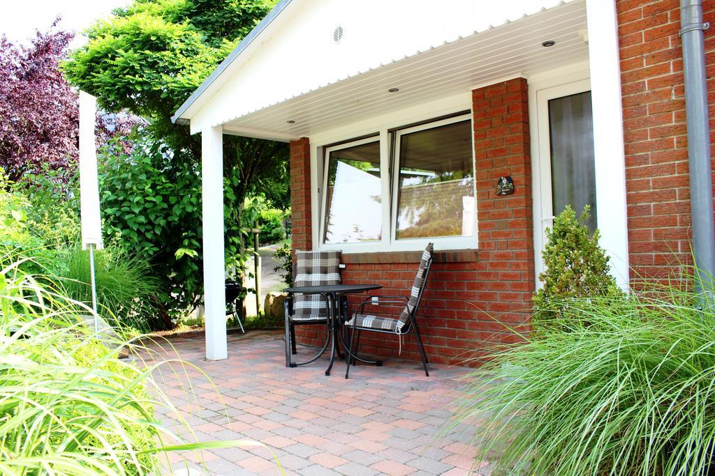 Ferienhaus Sellin Kamer foto